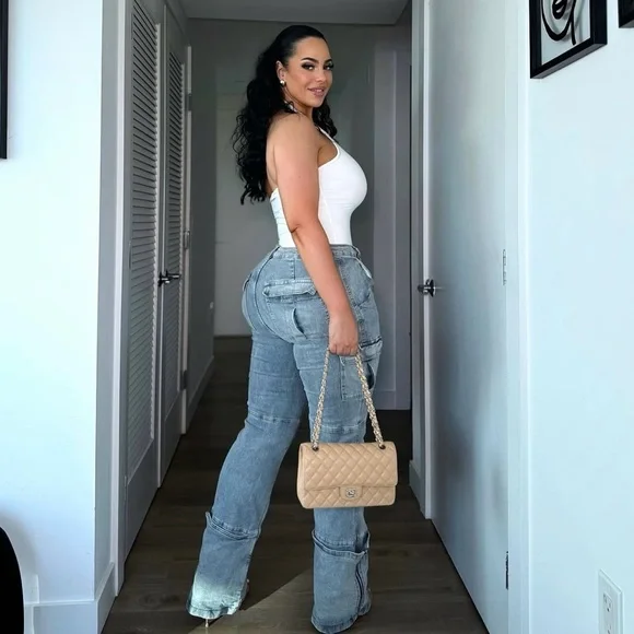 Stylish Blue Women's Jeans - Picture 2 of 4